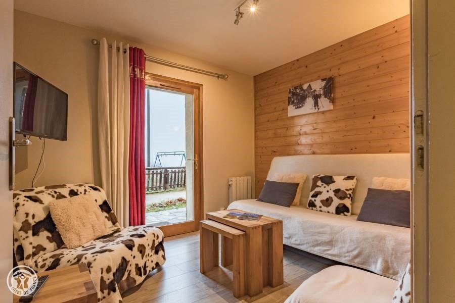 Gîtes de France N°232017 (Le Cyclamon)