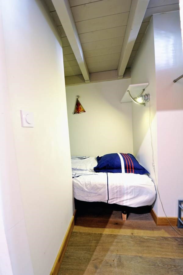 TAKE ME HOME LE CYGNE