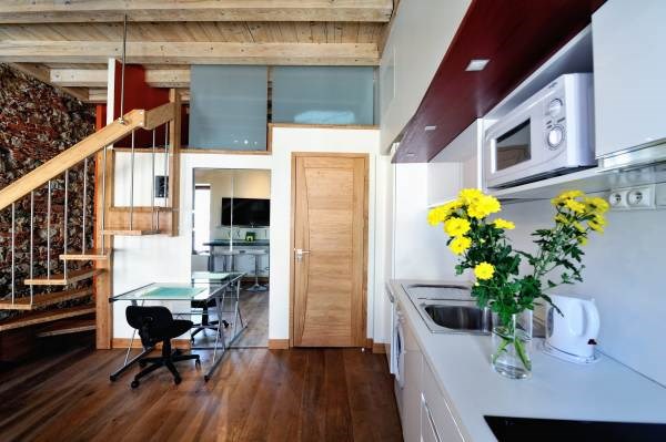 TAKE ME HOME LE CYGNE