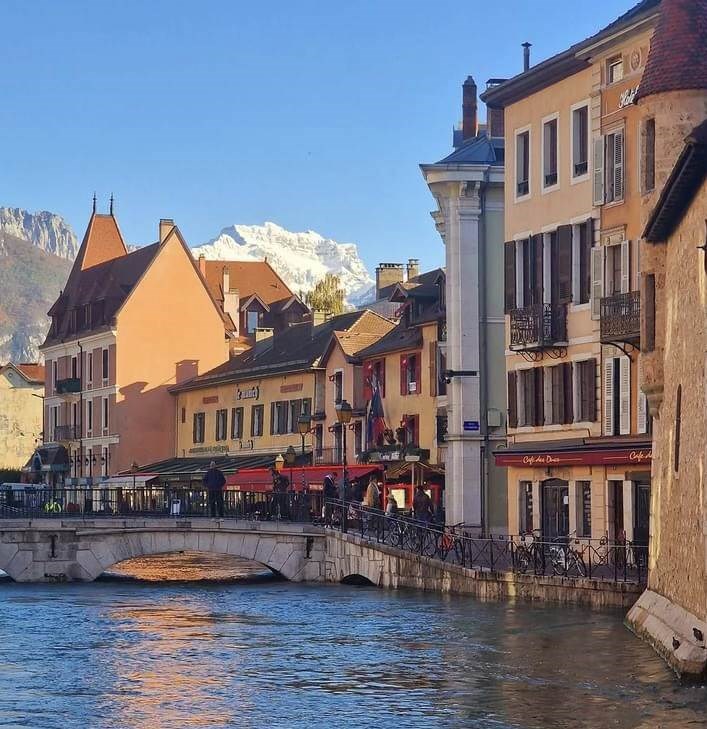 Le Gouverneur